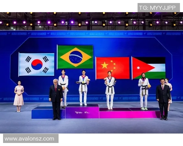 中国跆拳道世锦赛夺金，教练组泪洒赛场